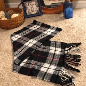 Black/ White plaid scarf